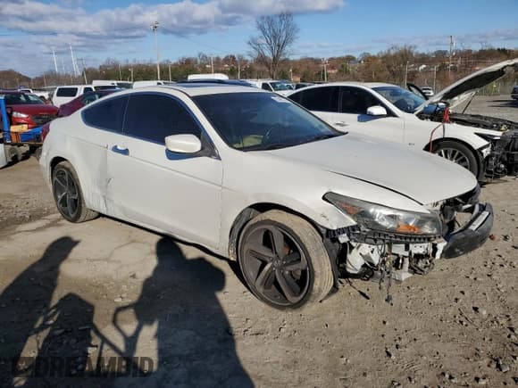 ✅ 2011 Honda Accord EX-L • VIN: 1HGCS2B82BA003664 • Lot: 83066274. Listed on Copart with 83,482 mi. Free auction sales archive from the USA and detailed vehicle history report at DreamBid. Image 4.