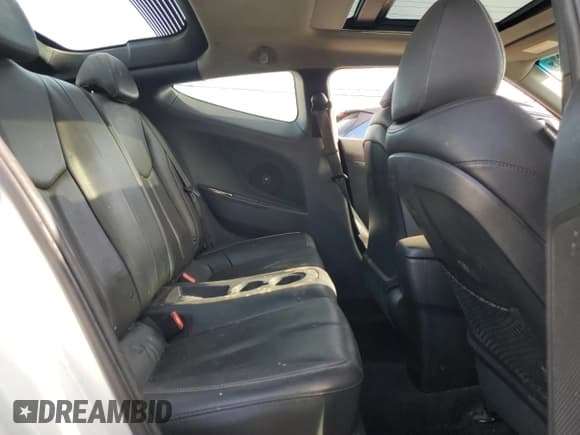 ✅ 2014 Hyundai Veloster Turbo • VIN: KMHTC6AE6EU198211 • Lot: 82399664. Wystawiony na Copart z przebiegiem 117 681 mil. Bezpłatny archiwum sprzedaży aukcyjnych z USA i szczegółowy raport historii pojazdu na DreamBid. Zdjęcie 10.