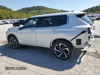 ✅ 2023 Mitsubishi Outlander SE • VIN: JA4J4UA85PZ055242 • Lot: 81109655. Listed on Copart with 26,703 mi. Free auction sales archive from the USA and detailed vehicle history report at DreamBid. Image 2.