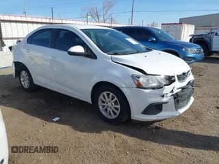 2017 Chevrolet Sonic LT с VIN 1G1JD5SBXH4178144, выставлен на аукционе IAAI как лот 41869622 с пробегом 110 238 миль миль и . История ставок и продаж доступна на DreamBid. Изображение 1.