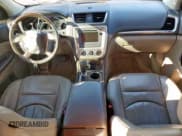 ✅ 2016 GMC Acadia Denali • VIN: 1GKKRTKD7GJ203444 • Lot: 82298475. Wystawiony na Copart z przebiegiem 148 253 mil. Bezpłatny archiwum sprzedaży aukcyjnych z USA i szczegółowy raport historii pojazdu na DreamBid. Zdjęcie 8.