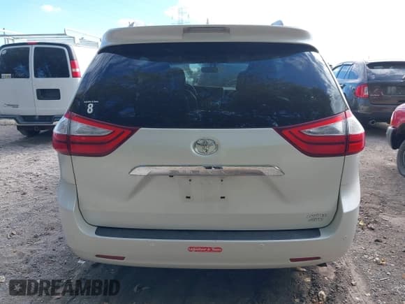 ✅ 2015 Toyota Sienna Limited • VIN: 5TDDK3DC2FS102097 • Lot: 43407226. Wystawiony na IAAI z przebiegiem 180 467 mil. Bezpłatny archiwum sprzedaży aukcyjnych z USA i szczegółowy raport historii pojazdu na DreamBid. Zdjęcie 16.