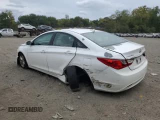 ✅ 2013 Hyundai Sonata GLS • VIN: 5NPEB4AC2DH577685 • Lot: 72003104. Listed on Copart with 157,640 mi. Free auction sales archive from the USA and detailed vehicle history report at DreamBid. Image 2.