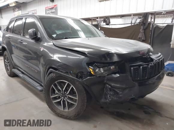 2019 Jeep Grand Cherokee Trailhawk with VIN 1C4RJFLT6KC750131, listed as a IAAI auction lot 43332562 with 46,789 mi miles and . Bid and sale history available at DreamBid. Image 1.