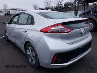 2019 Hyundai Ioniq z VIN KMHC75LH5KU048608, wystawiony jako Copart lot #82090613 z przebiegiem 19 132 mil mil oraz . Historia ofert i sprzedaży dostępna na DreamBid. Obrazek 2.