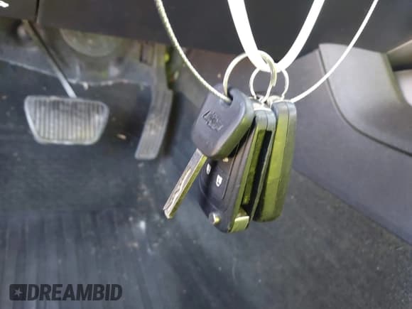 ✅ 2013 Chevrolet Camaro LT • VIN: 2G1FC1E36D9127740 • Lot: 42783243. Wystawiony na IAAI z przebiegiem 157 329 mil. Bezpłatny archiwum sprzedaży aukcyjnych z USA i szczegółowy raport historii pojazdu na DreamBid. Zdjęcie 11.