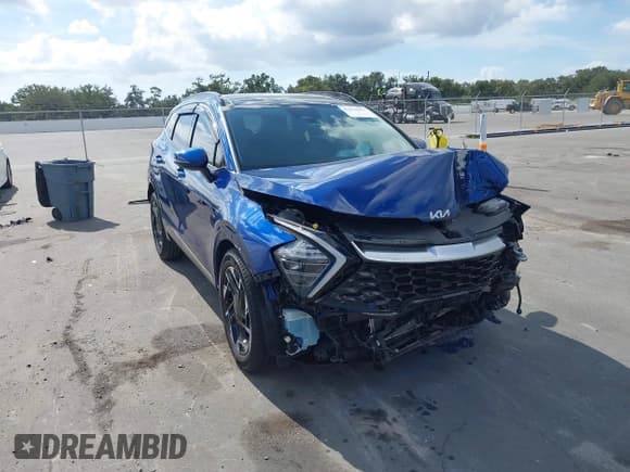 ✅ 2025 Kia Sportage SX-Prestige • VIN: 5XYK53DF8SG320562 • Lot: 43655643. Listed on IAAI with 11,780 mi. Free auction sales archive from the USA and detailed vehicle history report at DreamBid. Image 1.