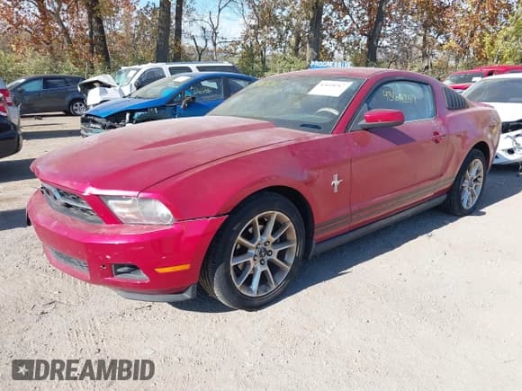 ✅ 2010 Ford Mustang V6 • VIN: 1ZVBP8AN0A5140757 • Lot: 43618267. Listed on IAAI with 246,640 mi. Free auction sales archive from the USA and detailed vehicle history report at DreamBid. Image 2.