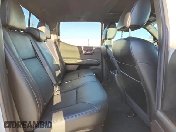 ✅ 2023 Toyota Tacoma TRD Off Road • VIN: 3TYCZ5AN4PT118915 • Lot: 87109765. Wystawiony na Copart z przebiegiem 43 831 mil. Bezpłatny archiwum sprzedaży aukcyjnych z USA i szczegółowy raport historii pojazdu na DreamBid. Zdjęcie 10.