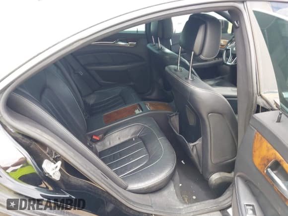 ✅ 2014 Mercedes-Benz CLS 550 • VIN: WDDLJ7DB6EA091636 • Lot: 43126888. Listed on IAAI with 248,996 mi. Free auction sales archive from the USA and detailed vehicle history report at DreamBid. Image 8.