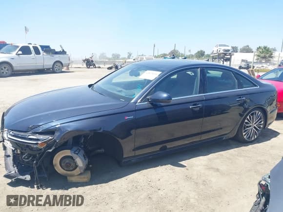 ✅ 2017 Audi A6 Prestige • VIN: WAUH2AFC3HN012241 • Лот: 42872654. Опубликован ранее на IAAI с пробегом 84 258 миль. Бесплатный доступ к архиву аукционных продаж из США и подробный отчёт об истории автомобиля на DreamBid. Изображение 15.