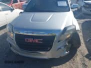 ✅ 2016 GMC Terrain SLE • VIN: 2GKFLNE34G6118558 • Lot: 41644143. Wystawiony na IAAI z przebiegiem 116 518 mil. Bezpłatny archiwum sprzedaży aukcyjnych z USA i szczegółowy raport historii pojazdu na DreamBid. Zdjęcie 6.