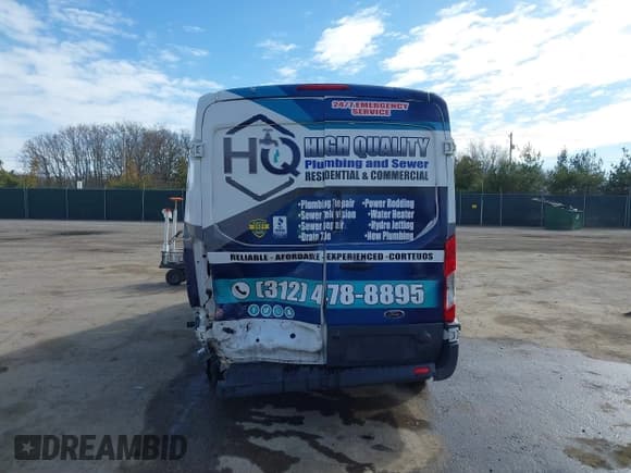 ✅ 2017 Ford Transit • VIN: 1FTYR2CM1HKB20585 • Лот: 41769400. Опубликован ранее на IAAI с пробегом Не указан. Бесплатный доступ к архиву аукционных продаж из США и подробный отчёт об истории автомобиля на DreamBid. Изображение 17.