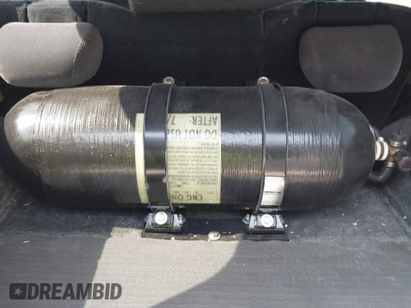 2001 Chevrolet Tahoe LT с VIN 1GNEK13T01J287838, выставлен на аукционе IAAI как лот 42525773 с пробегом 145 730 миль миль и . История ставок и продаж доступна на DreamBid. Изображение 13.