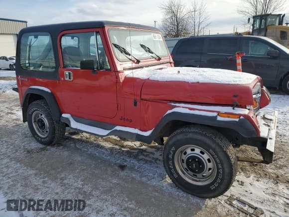 ✅ 1990 Jeep Wrangler S • VIN: 2J4FY19EXLJ514335 • Lot: 86919054. Wystawiony na Copart z przebiegiem 126 364 mil. Bezpłatny archiwum sprzedaży aukcyjnych z USA i szczegółowy raport historii pojazdu na DreamBid. Zdjęcie 4.