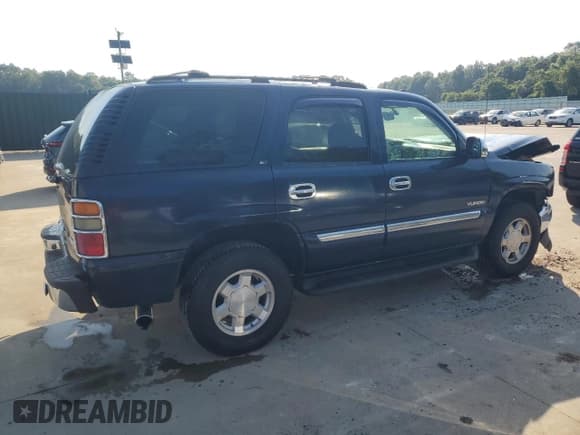 ✅ 2005 GMC Yukon SLE • VIN: 1GKEC13T05R198630 • Lot: 61975525. Wystawiony na Copart z przebiegiem 133 813 mil. Bezpłatny archiwum sprzedaży aukcyjnych z USA i szczegółowy raport historii pojazdu na DreamBid. Zdjęcie 3.