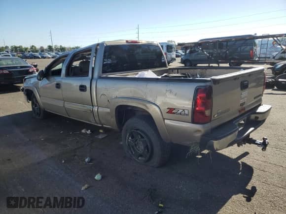 2004 Chevrolet Silverado 1500 Z71 с VIN 2GCEK13T641313978, выставлен на аукционе Copart как лот 57928154 с пробегом Не указан миль и Списание • Salvage title. История ставок и продаж доступна на DreamBid. Изображение 2.
