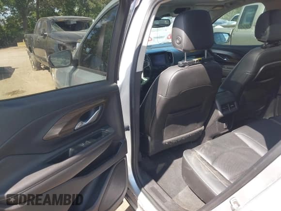 ✅ 2018 GMC Terrain Denali • VIN: 3GKALXEX0JL355639 • Lot: 43082902. Listed on IAAI with 102,970 mi. Free auction sales archive from the USA and detailed vehicle history report at DreamBid. Image 8.