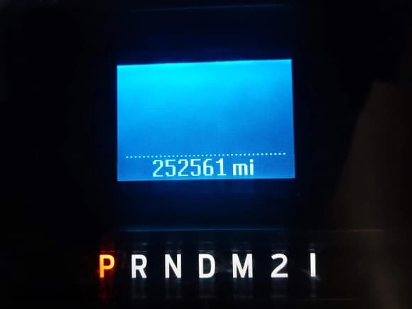 ✅ 2018 Ford F-250 XL • VIN: 1FT7W2B66JEB65713 • Lot: 43354288. Wystawiony na IAAI z przebiegiem 252 561 mil. Bezpłatny archiwum sprzedaży aukcyjnych z USA i szczegółowy raport historii pojazdu na DreamBid. Zdjęcie 15.