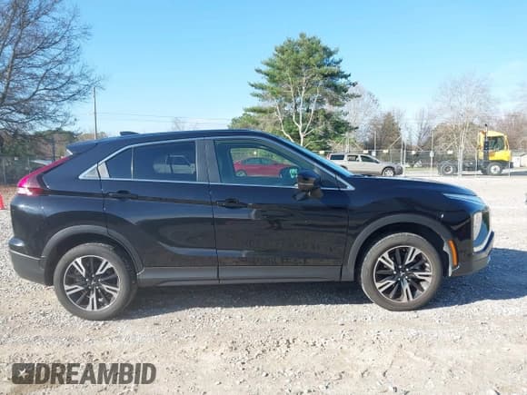 ✅ 2024 Mitsubishi Eclipse Cross SE • VIN: JA4ATWAA2RZ045806 • Лот: 43779344. Опубликован ранее на IAAI с пробегом 56 207 миль. Бесплатный доступ к архиву аукционных продаж из США и подробный отчёт об истории автомобиля на DreamBid. Изображение 13.