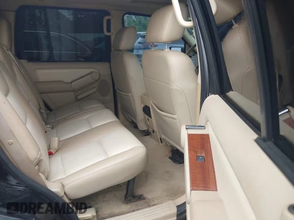 ✅ 2006 Ford Explorer Eddie Bauer • VIN: 1FMEU64876UA99684 • Lot: 42156333. Listed on IAAI with 174,141 mi. Free auction sales archive from the USA and detailed vehicle history report at DreamBid. Image 8.