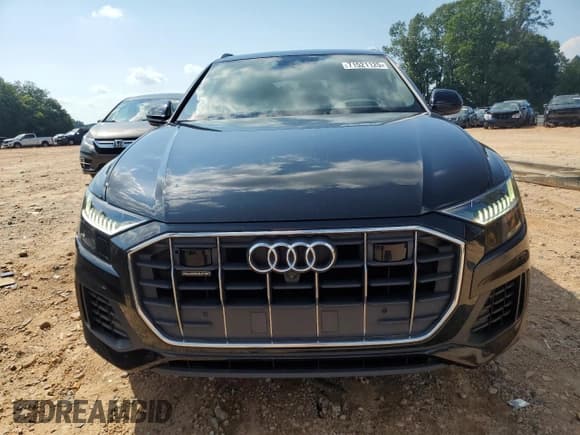✅ 2019 Audi Q8 Prestige • VIN: WA1CVAF11KD006822 • Lot: 71521125. Wystawiony na Copart z przebiegiem 74 489 mil. Bezpłatny archiwum sprzedaży aukcyjnych z USA i szczegółowy raport historii pojazdu na DreamBid. Zdjęcie 5.
