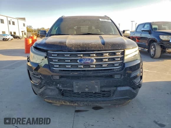 ✅ 2016 Ford Explorer • VIN: 1FM5K7B88GGB15342 • Lot: 93061385. Wystawiony na Copart z przebiegiem 201 235 mil. Bezpłatny archiwum sprzedaży aukcyjnych z USA i szczegółowy raport historii pojazdu na DreamBid. Zdjęcie 5.