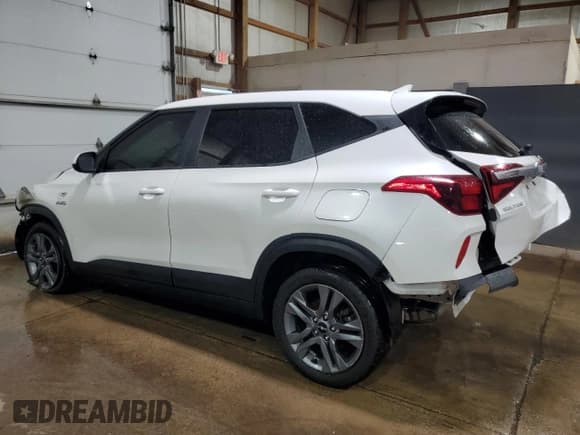 ✅ 2023 Kia Seltos LX • VIN: KNDEPCAAXP7392013 • Lot: 70180785. Wystawiony na Copart z przebiegiem 99 999 mil. Bezpłatny archiwum sprzedaży aukcyjnych z USA i szczegółowy raport historii pojazdu na DreamBid. Zdjęcie 2.