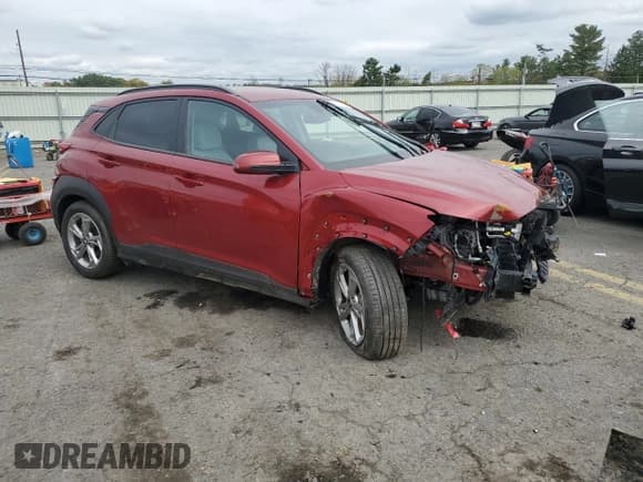 ✅ 2023 Hyundai Kona SEL • VIN: KM8K6CAB9PU052931 • Лот: 74078594. Опубликован ранее на Copart с пробегом Не указан. Бесплатный доступ к архиву аукционных продаж из США и подробный отчёт об истории автомобиля на DreamBid. Изображение 4.