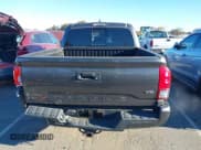 ✅ 2017 Toyota Tacoma TRD Sport • VIN: 5TFCZ5AN4HX085597 • Lot: 43647996. Listed on IAAI with 74,176 mi. Free auction sales archive from the USA and detailed vehicle history report at DreamBid. Image 16.