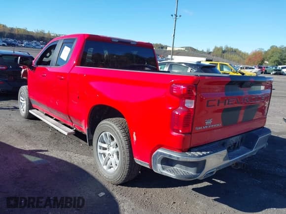 ✅ 2020 Chevrolet Silverado 1500 LT • VIN: 1GCVYDET5LZ263304 • Lot: 43426233. Wystawiony na IAAI z przebiegiem 88 554 mil. Bezpłatny archiwum sprzedaży aukcyjnych z USA i szczegółowy raport historii pojazdu na DreamBid. Zdjęcie 3.