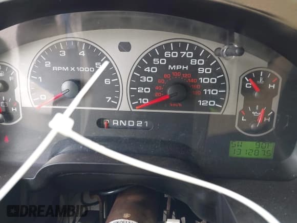 ✅ 2008 Ford F-150 XLT • VIN: 1FTPW14V88KC56279 • Lot: 42459005. Wystawiony na IAAI z przebiegiem 131 287 mil. Bezpłatny archiwum sprzedaży aukcyjnych z USA i szczegółowy raport historii pojazdu na DreamBid. Zdjęcie 7.