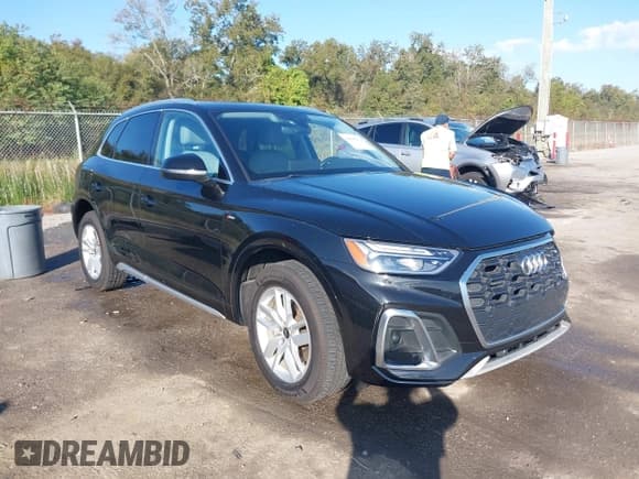 ✅ 2022 Audi Q5 S line Premium • VIN: WA1GAAFY4N2058259 • Lot: 43695079. Wystawiony na IAAI z przebiegiem 54 384 mil. Bezpłatny archiwum sprzedaży aukcyjnych z USA i szczegółowy raport historii pojazdu na DreamBid. Zdjęcie 1.