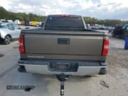 ✅ 2015 GMC Sierra 2500HD SLT • VIN: 1GT12ZE85FF527104 • Lot: 84465705. Wystawiony na Copart z przebiegiem 198 722 mil. Bezpłatny archiwum sprzedaży aukcyjnych z USA i szczegółowy raport historii pojazdu na DreamBid. Zdjęcie 6.