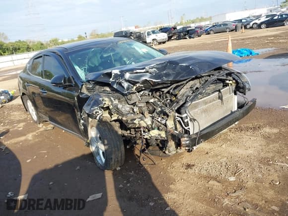✅ 2018 Kia Cadenza Technology • VIN: KNALC4J16J5127310 • Lot: 43371940. Listed on IAAI with 151,499 mi. Free auction sales archive from the USA and detailed vehicle history report at DreamBid. Image 1.