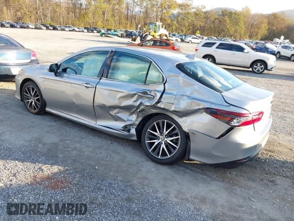 ✅ 2024 Toyota Camry XLE • VIN: 4T1F11AK5RU249893 • Лот: 43578996. Опубликован ранее на IAAI с пробегом 30 370 миль. Бесплатный доступ к архиву аукционных продаж из США и подробный отчёт об истории автомобиля на DreamBid. Изображение 3.