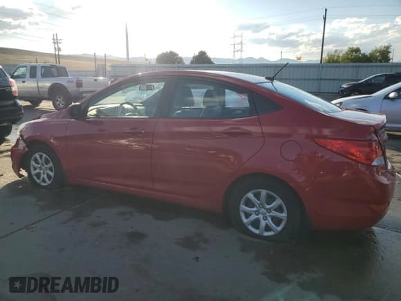 ✅ 2013 Hyundai Accent GLS • VIN: KMHCT4AE2DU413912 • Лот: 71023254. Опубликован ранее на Copart с пробегом 54 270 миль. Бесплатный доступ к архиву аукционных продаж из США и подробный отчёт об истории автомобиля на DreamBid. Изображение 2.