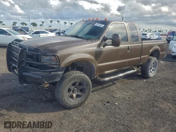 ✅ 2002 Ford F-250 XL • VIN: 1FTNX21F72EB75920 • Lot: 93914805. Listed on Copart with 245,125 mi. Free auction sales archive from the USA and detailed vehicle history report at DreamBid. Image 1.