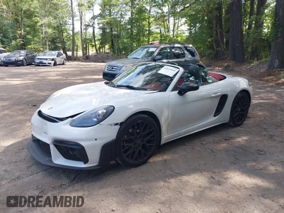 ✅ 2017 Porsche 718 Boxster • VIN: WP0CA2A8XHS221440 • Lot: 42621841. Listed on IAAI with 75,656 mi. Free auction sales archive from the USA and detailed vehicle history report at DreamBid. Image 17.
