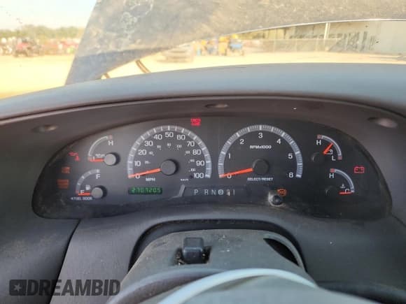 ✅ 2003 Ford F-150 XL • VIN: 2FTRX17253CA06180 • Lot: 86239945. Listed on Copart with 270,720 mi. Free auction sales archive from the USA and detailed vehicle history report at DreamBid. Image 9.