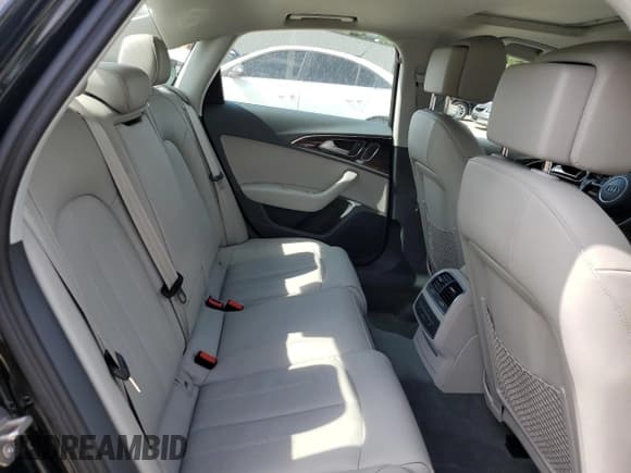 ✅ 2016 Audi A6 Premium • VIN: WAUCFAFC1GN129958 • Лот: 68568975. Опубликован ранее на Copart с пробегом 99 328 миль. Бесплатный доступ к архиву аукционных продаж из США и подробный отчёт об истории автомобиля на DreamBid. Изображение 10.