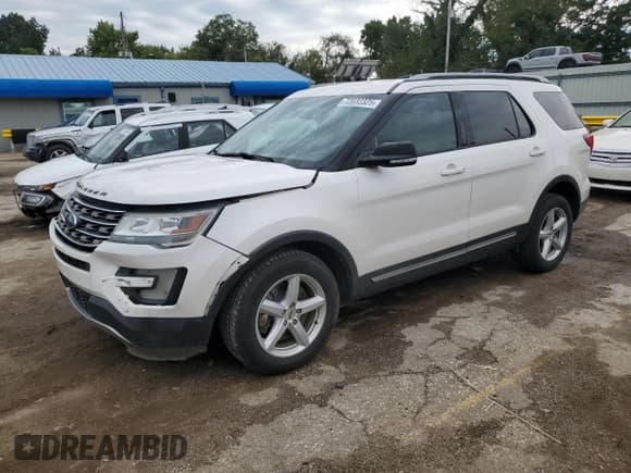 ✅ 2016 Ford Explorer XLT • VIN: 1FM5K8D82GGC63456 • Lot: 72032325. Wystawiony na Copart z przebiegiem 122 871 mil. Bezpłatny archiwum sprzedaży aukcyjnych z USA i szczegółowy raport historii pojazdu na DreamBid. Zdjęcie 1.