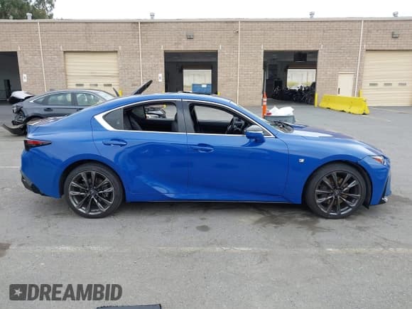 ✅ 2021 Lexus IS 350 F Sport • VIN: JTHGZ1E27M5018507 • Lot: 43149786. Listed on IAAI with 118,108 mi. Free auction sales archive from the USA and detailed vehicle history report at DreamBid. Image 13.