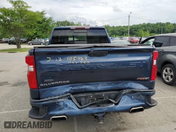 ✅ 2020 Chevrolet Silverado 1500 RST • VIN: 1GCRYEED3LZ105463 • Lot: 65692905. Listed on Copart with 130,469 mi. Free auction sales archive from the USA and detailed vehicle history report at DreamBid. Image 6.