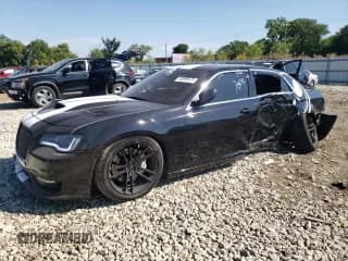 ✅ 2014 Chrysler 300 C • VIN: 2C3CCAET0EH105741 • Лот: 80909075. Опубликован ранее на Copart с пробегом 100 329 миль. Бесплатный доступ к архиву аукционных продаж из США и подробный отчёт об истории автомобиля на DreamBid. Изображение 1.