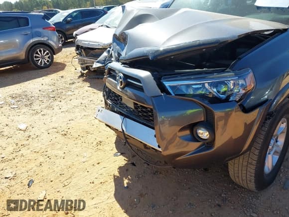 ✅ 2023 Toyota 4Runner SR5 Premium • VIN: JTEFU5JR6P5289418 • Lot: 43461436. Listed on IAAI with 39,533 mi. Free auction sales archive from the USA and detailed vehicle history report at DreamBid. Image 6.