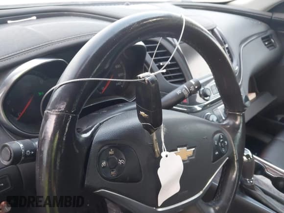 ✅ 2014 Chevrolet Impala LT • VIN: 2G1115SL1E9120563 • Lot: 43539159. Wystawiony na IAAI z przebiegiem 268 932 mil. Bezpłatny archiwum sprzedaży aukcyjnych z USA i szczegółowy raport historii pojazdu na DreamBid. Zdjęcie 11.