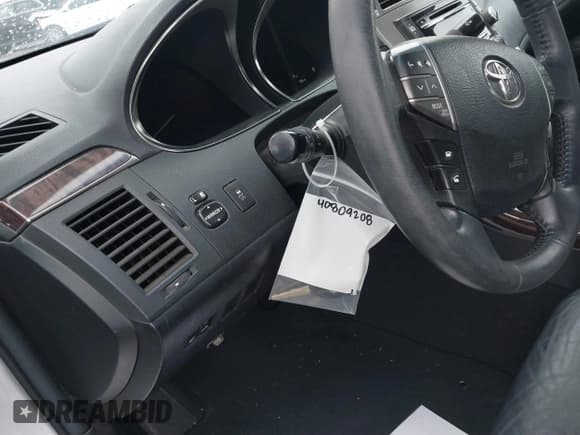 ✅ 2012 Toyota Avalon • VIN: 4T1BK3DB7CU449944 • Lot: 40809208. Wystawiony na IAAI z przebiegiem 113 676 mil. Bezpłatny archiwum sprzedaży aukcyjnych z USA i szczegółowy raport historii pojazdu na DreamBid. Zdjęcie 18.