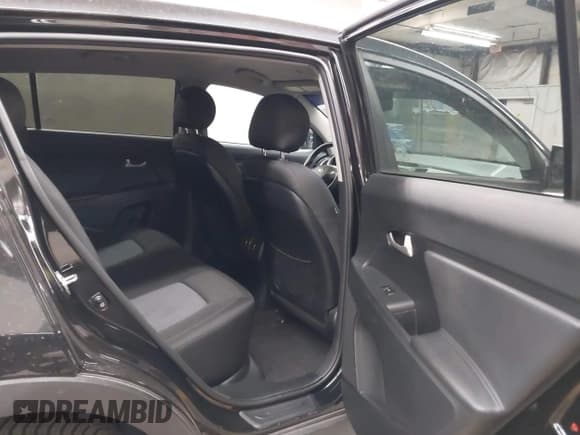 ✅ 2016 Kia Sportage LX • VIN: KNDPB3ACXG7819795 • Лот: 43401724. Опубликован ранее на IAAI с пробегом 117 212 миль. Бесплатный доступ к архиву аукционных продаж из США и подробный отчёт об истории автомобиля на DreamBid. Изображение 8.