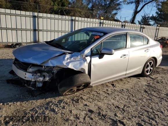 ✅ 2015 Honda Civic SE • VIN: 19XFB2F75FE204295 • Lot: 92188825. Listed on Copart with 103,193 mi. Free auction sales archive from the USA and detailed vehicle history report at DreamBid. Image 1.